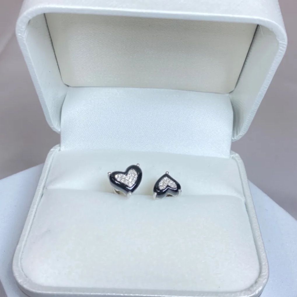 希少】18KWG ダブルハート ダイヤモンド リング 0.15ct - メルカリ