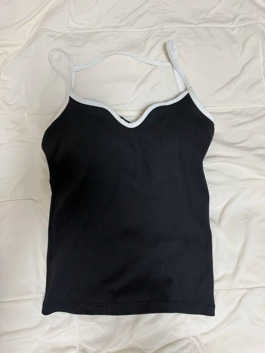 即完売モデル ナイロラ エリカ タンクトップ s サイズ 情報が満載。