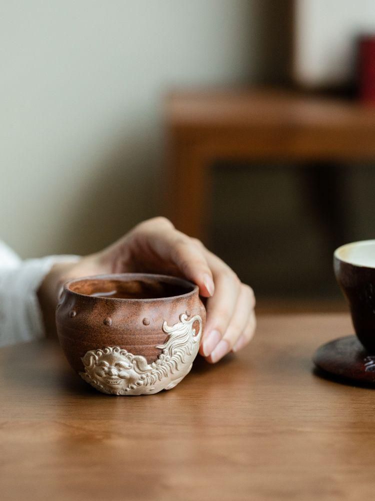 景徳鎮茶器　　工夫茶杯　主人杯　陶磁器　手作りエナメル中国風染付磁器　品茶茶杯 景徳鎮茶器 工夫茶杯 主人杯 陶磁器 手作りエナメル中国風染付磁器