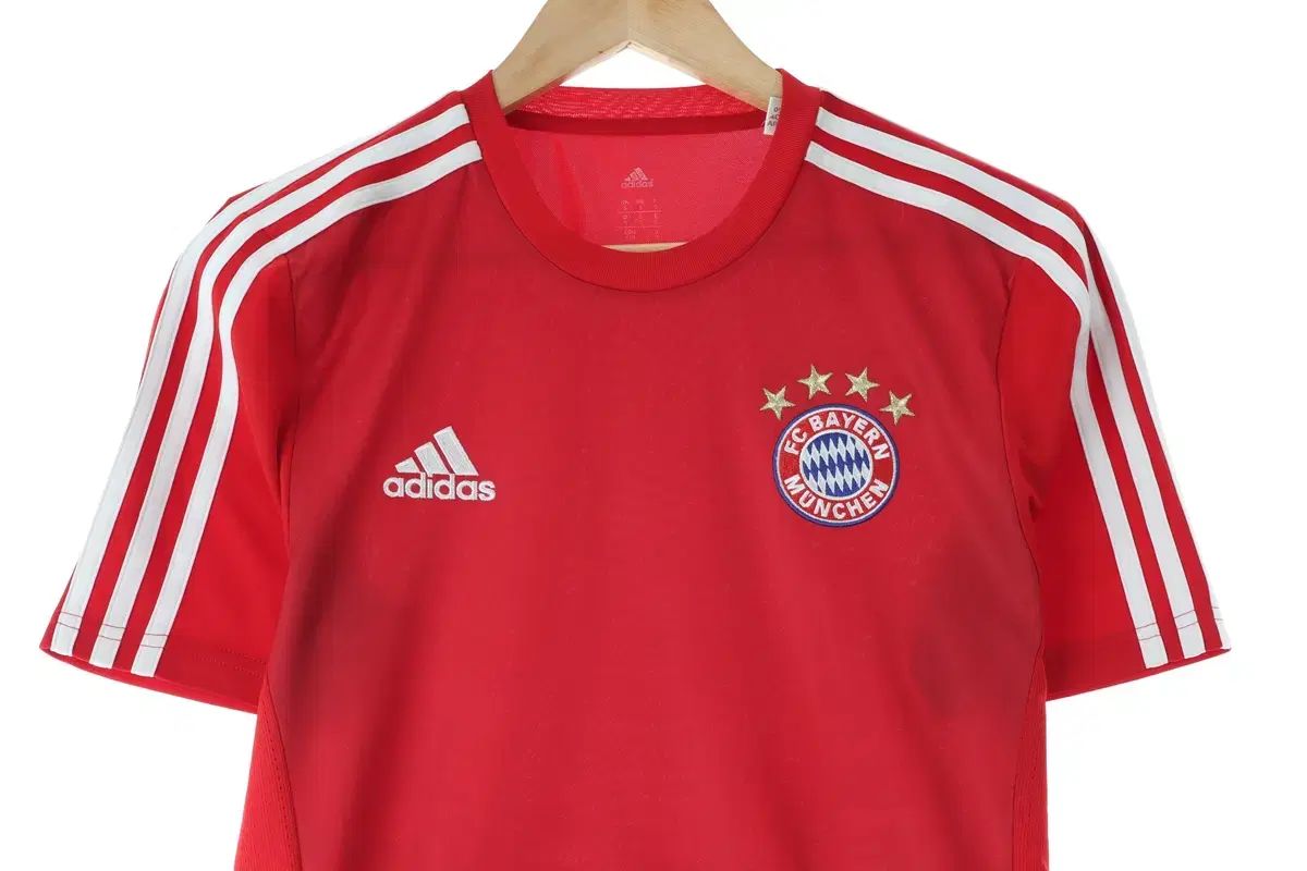 adidas アディダス