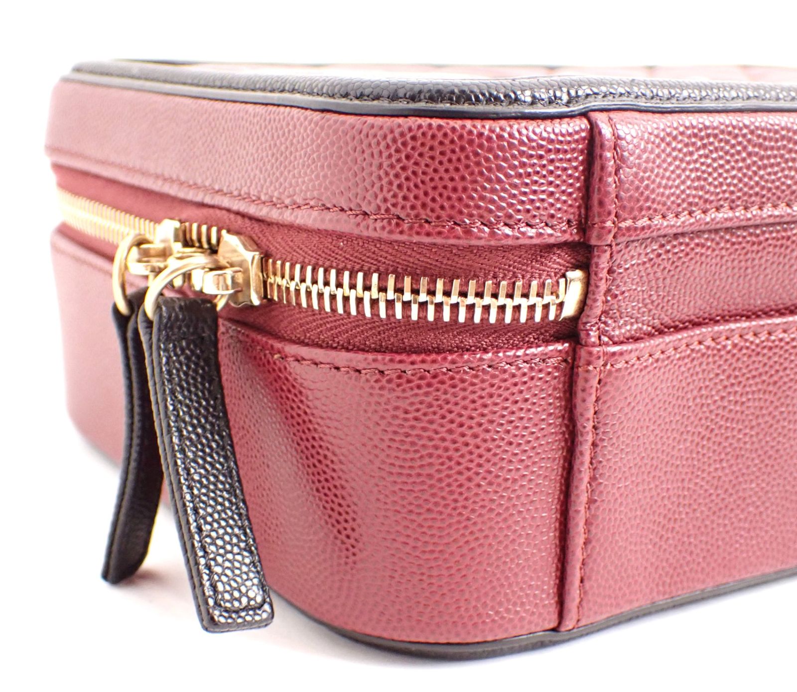 美品 ギャラ付き CHANEL(シャネル) 2WAYバッグ マトラッセ キャビアスキン CCフィリグリー ボルドー ブラック A93343 赤×黒 ゴールド金具 CHANEL（シャネル） （新品・未使用品）シャネル マトラッセ CC