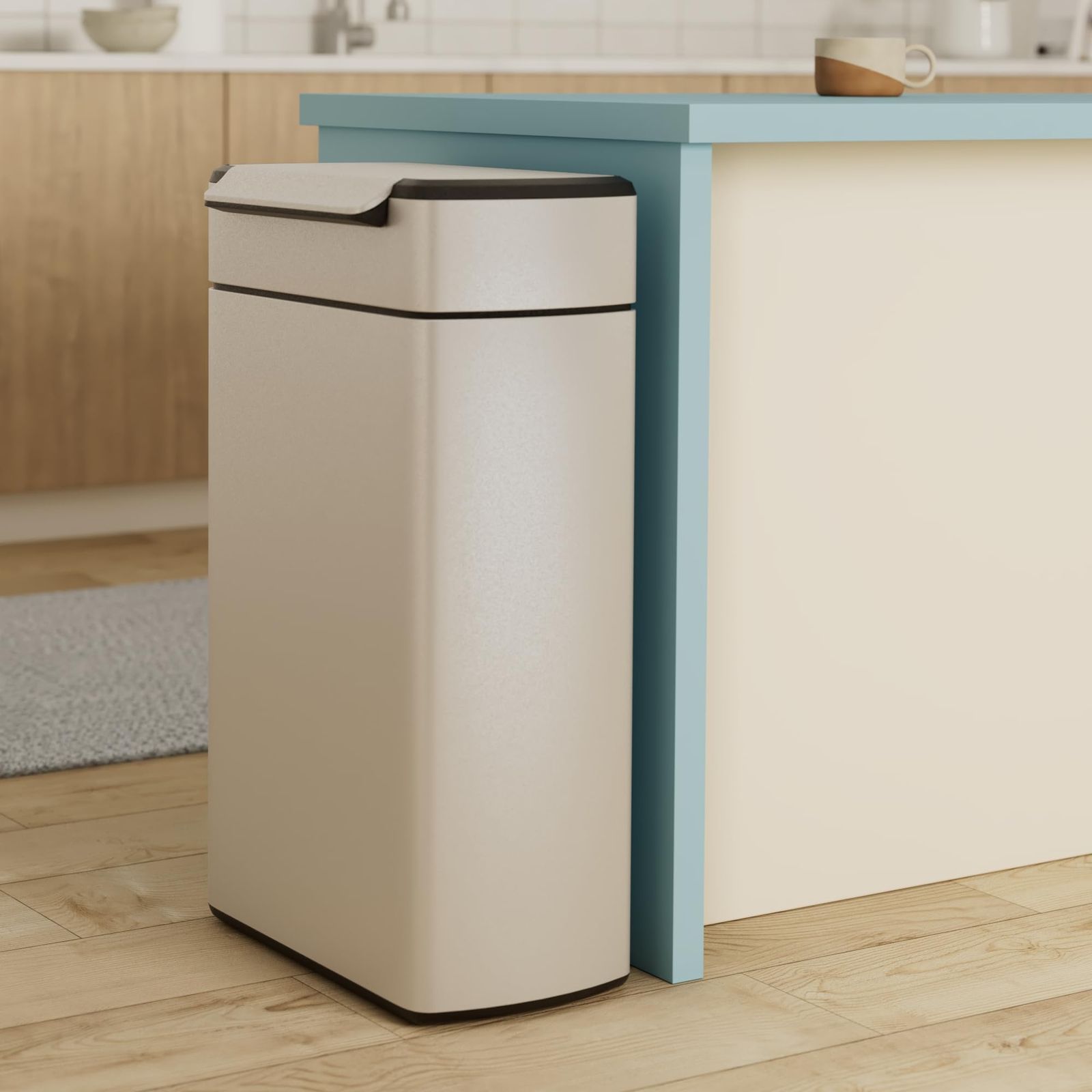 注目ショップ・ブランドのギフト simplehuman ふた付き ステンレス ダストボックス 48L ごみ箱