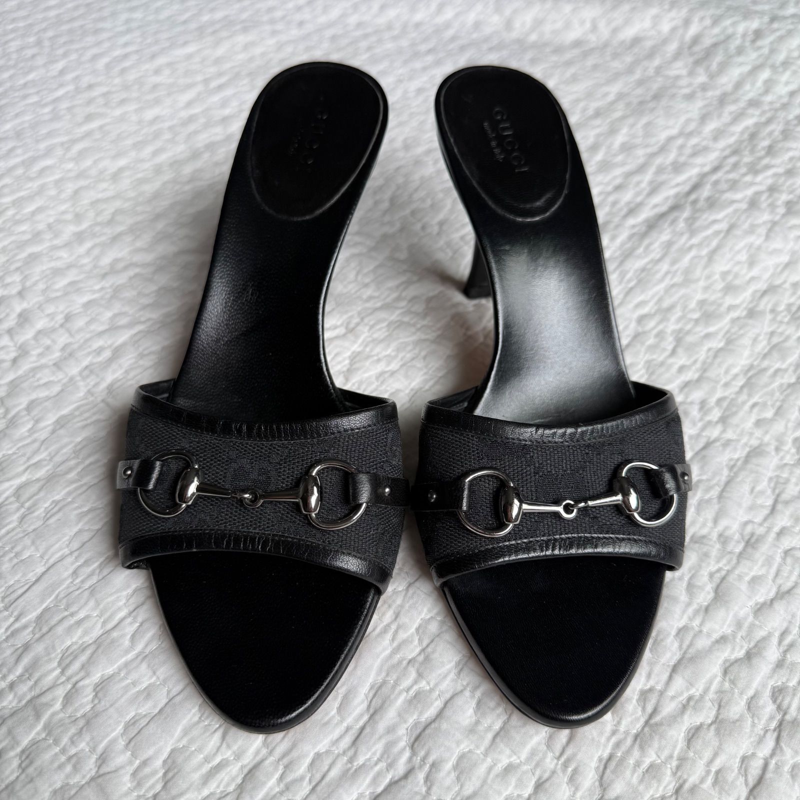 未使用に近い　グッチ　GUCCI 　 ホースビット　ミュール 35　　サンダル 美品 GUCCI グッチ ホースビットサンダル GGキャンバス レザー