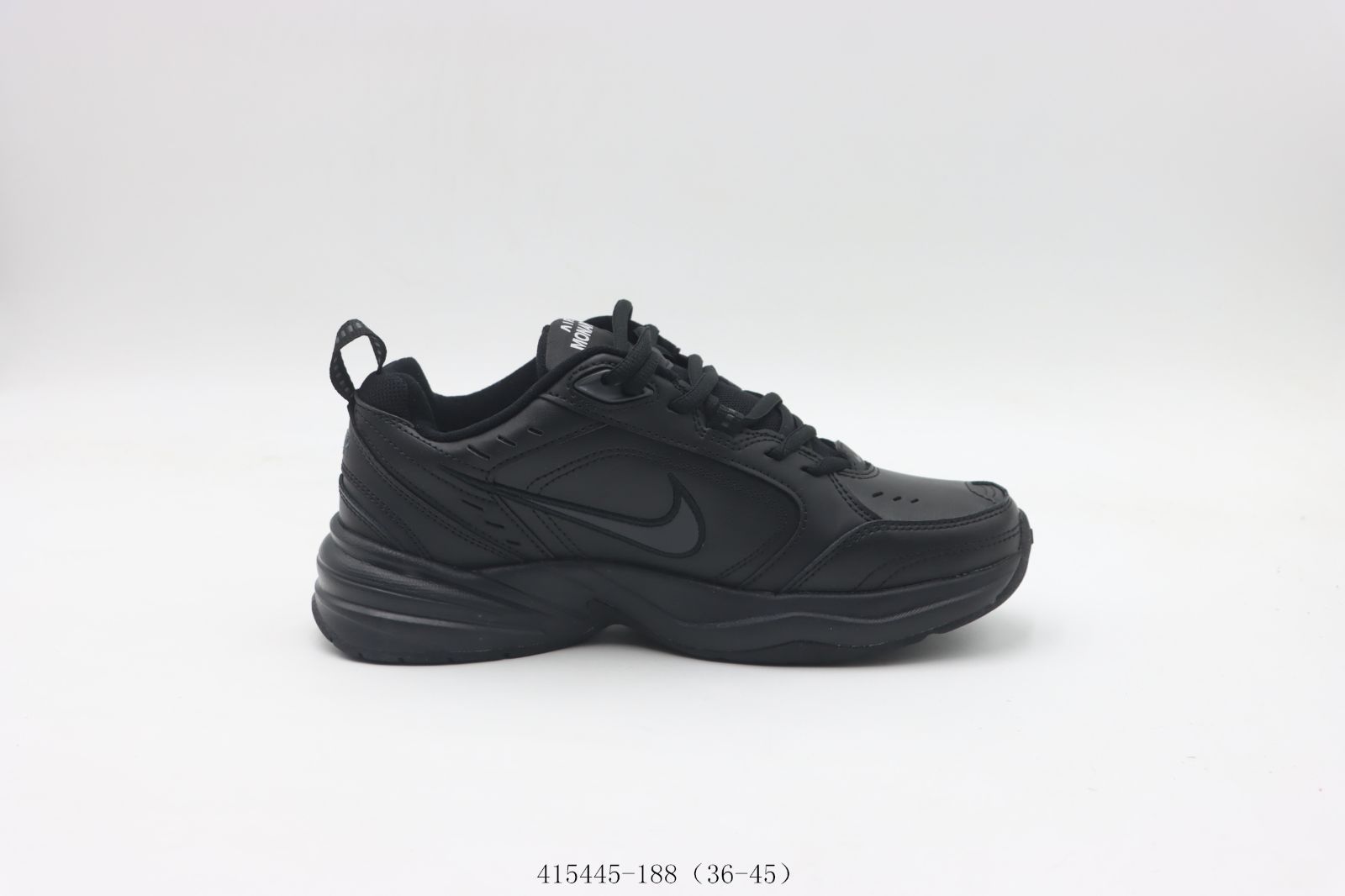 Nike ブラック ランニングシューズ28cm 今日特価】ナイキのランニングシューズ ブラック 415445 - 188