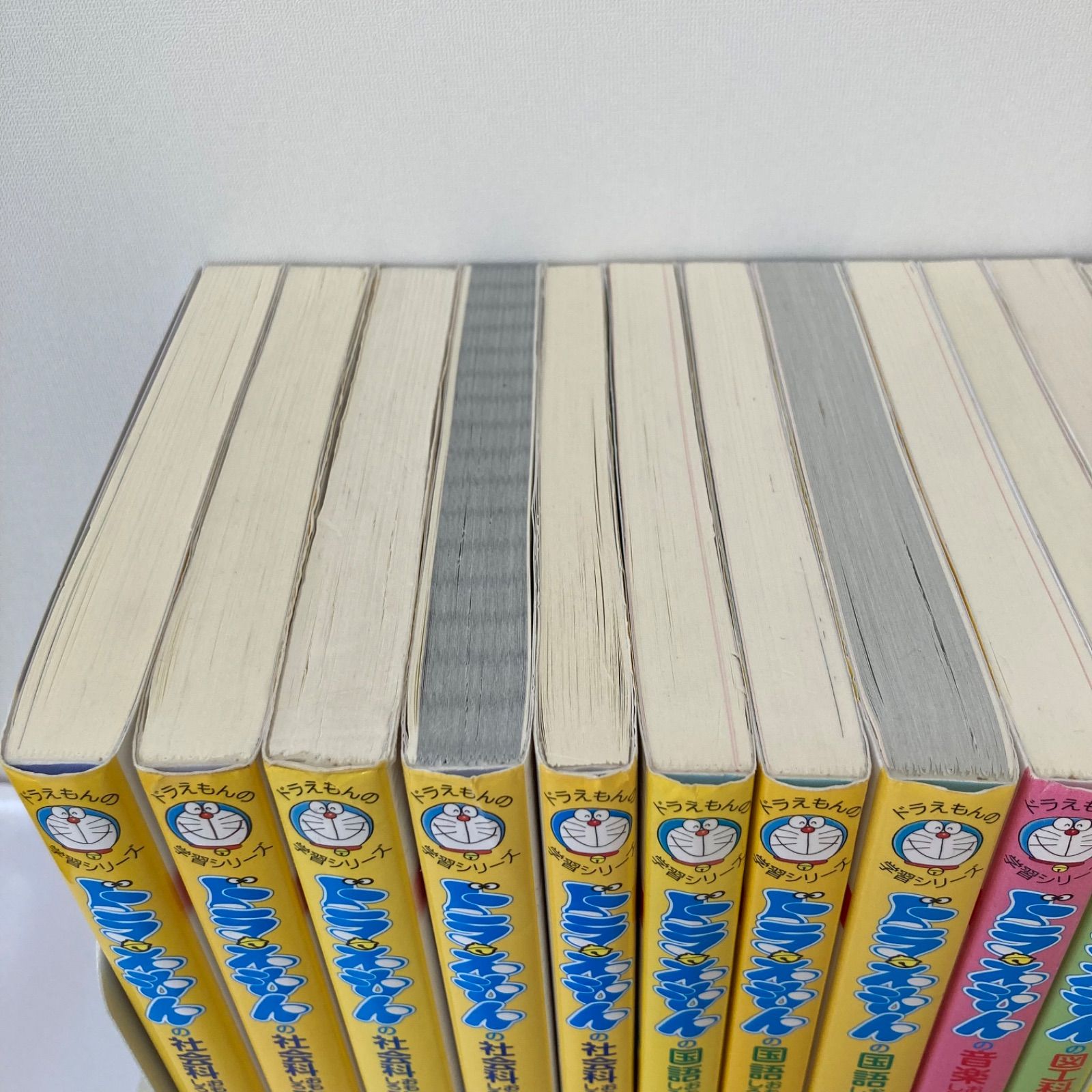 ドラえもんの学習シリーズ 20冊セット　算数・社会が多め　英・国・理・図工 ドラえもんの学習シリーズ 20冊セット 算数・社会が多め 英・国