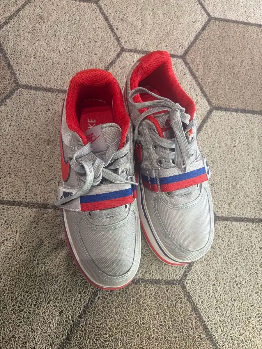 NIKE ナイキ ハーフムーンスニーカー 240 その他 ウェア バスケットボール