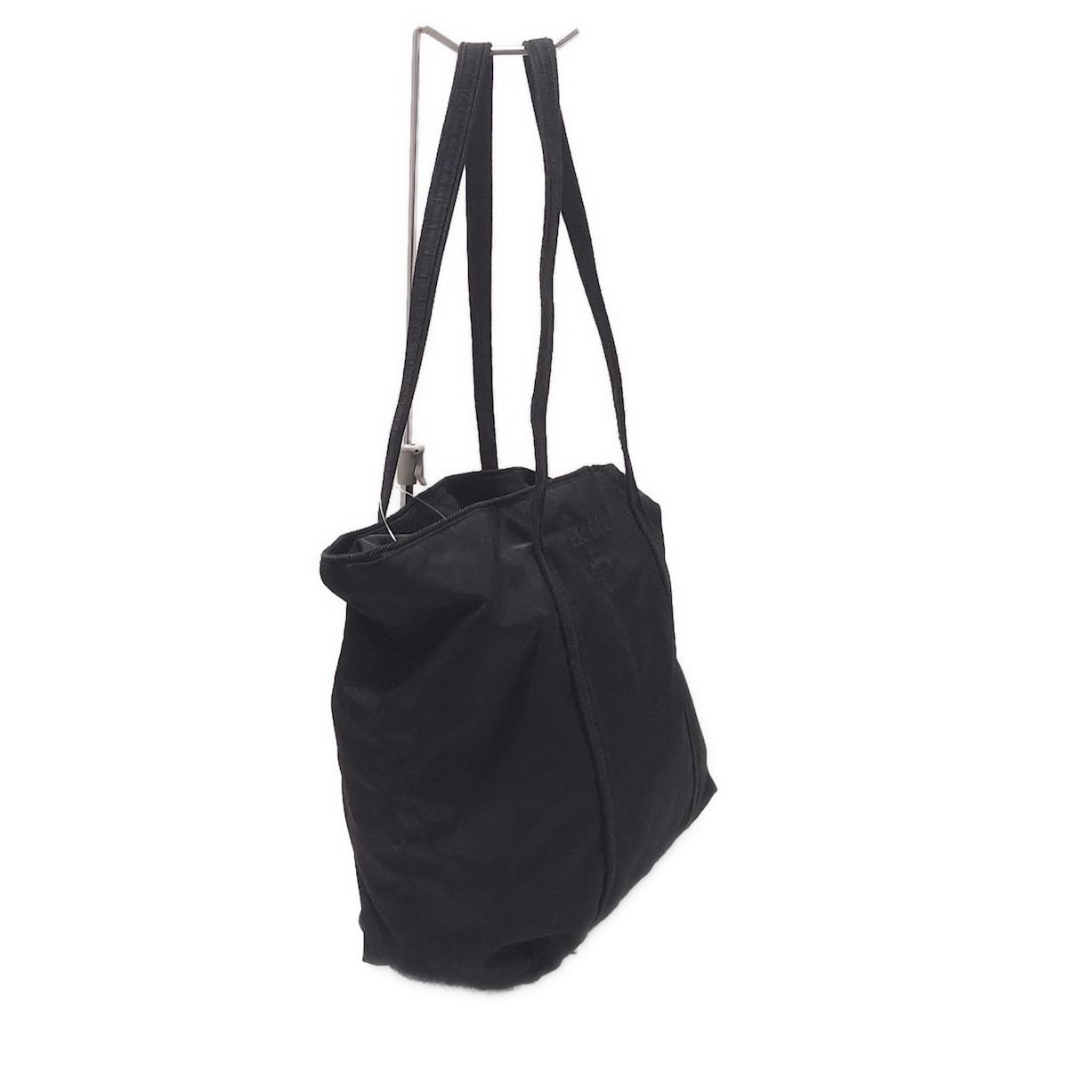 PRADA プラダ バッグ（その他） 黒 - 4500525E0037 ブラック ミディアム パデッドRe-Nylon ショルダーバッグ | PRADA
