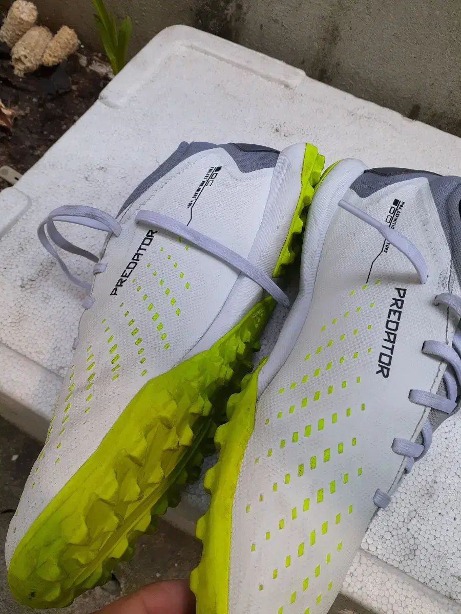 アディダス サッカートレーニングシューズ 27.5cm サッカー