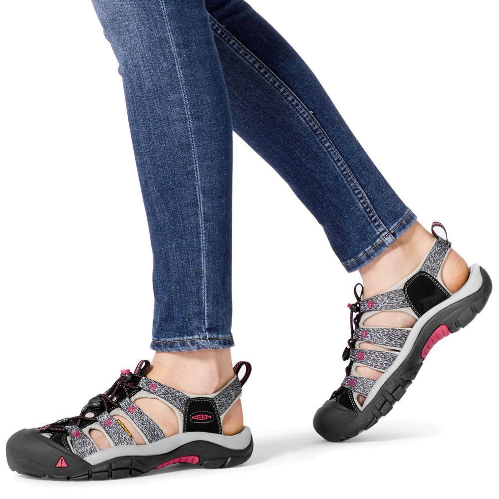 KEEN アウトドア