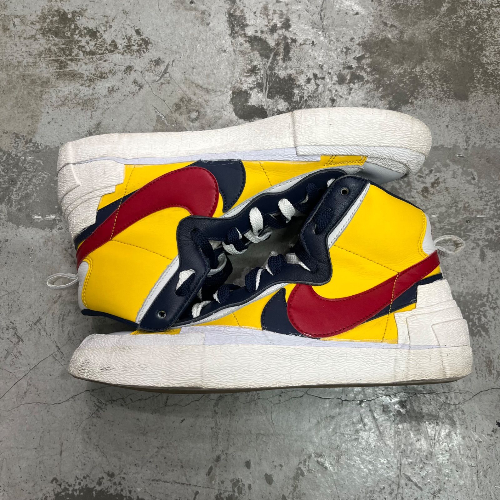 NIKE × sacai Blazer Mid 