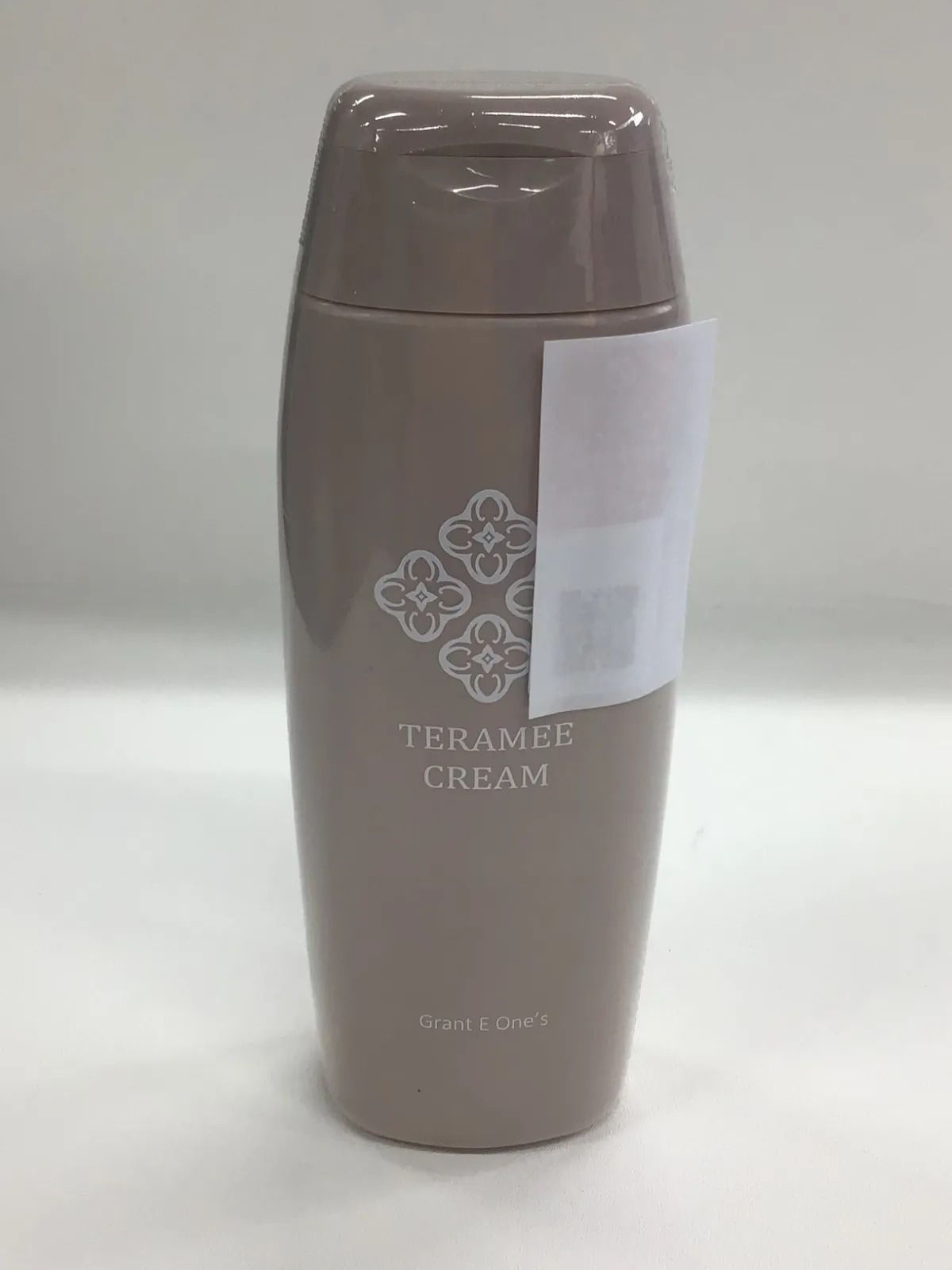 送料無料，新作登場 グラントテラミークリーム