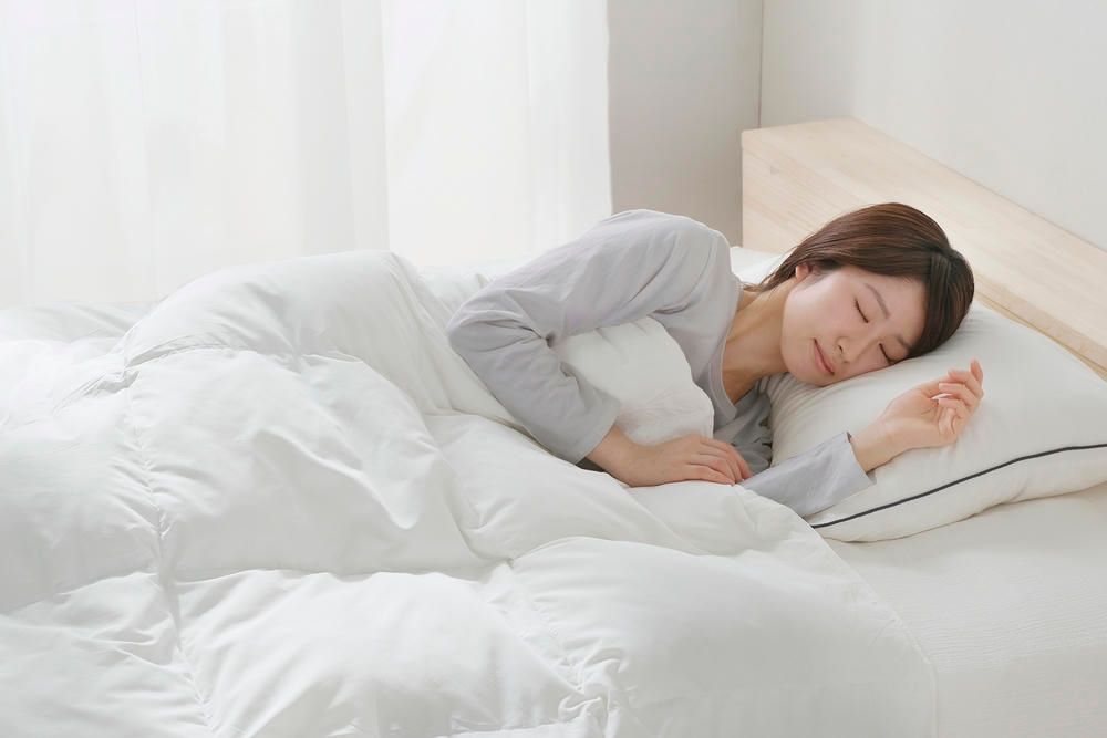アイリスオーヤマ 薄掛け羽毛布団