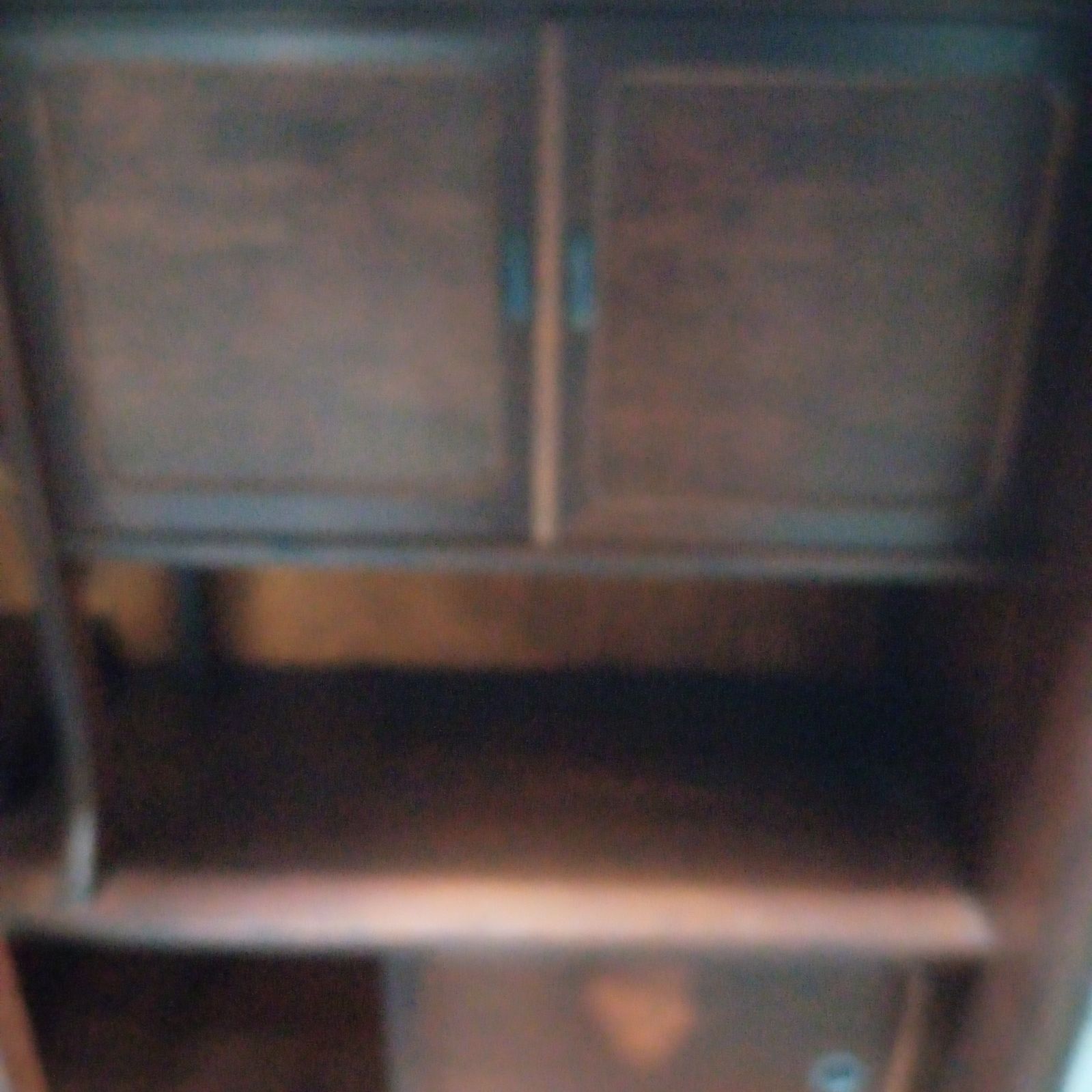 【送料込み】アンティーク　レトロな茶箪笥 桑張二重ね面取硝子入時代茶箪笥 - アンティーク山本商店