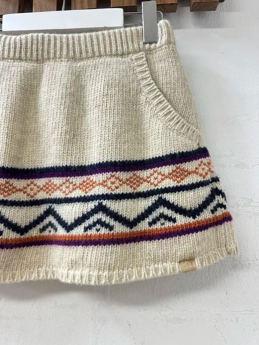 日本 ヴィンテージ QUIKSILVER クイックシルバー ジャパン ウール ノルディック パータン ポケット ニット スカート