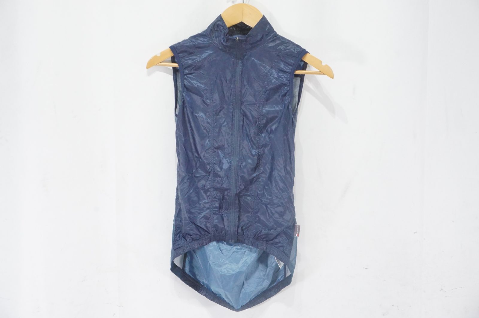 【美品】Cafe du Cycliste ウインドジレ（M） ウィンドジレ【Petra Gilet】｜Cafe du Cycliste（カフェドシ