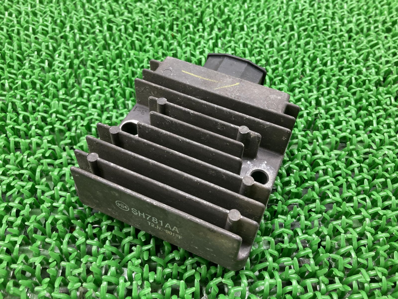 専用品 楽天市場】NGK スパークプラグ PLFER7A8EG 94833 純正品番