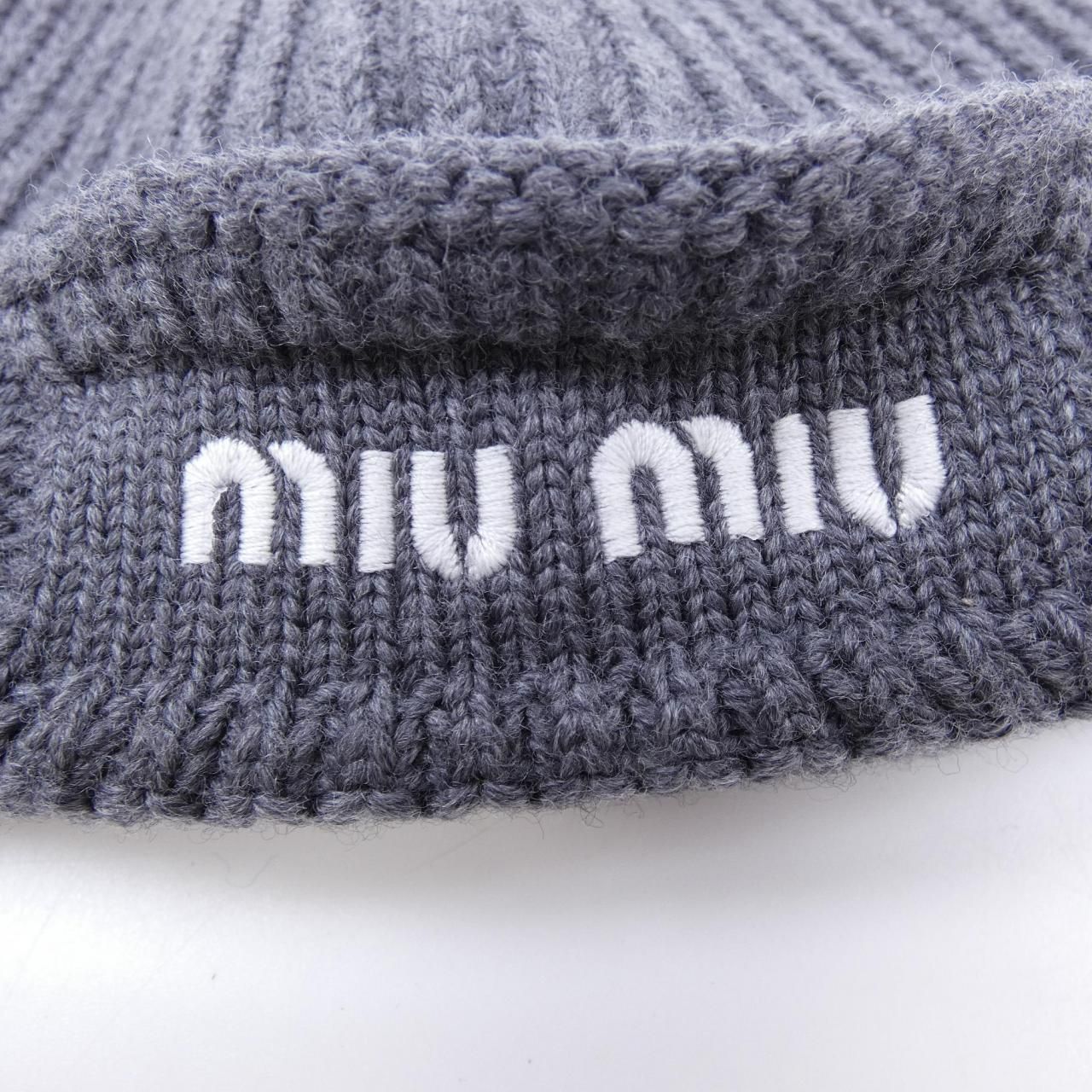ミュウミュウ MIU