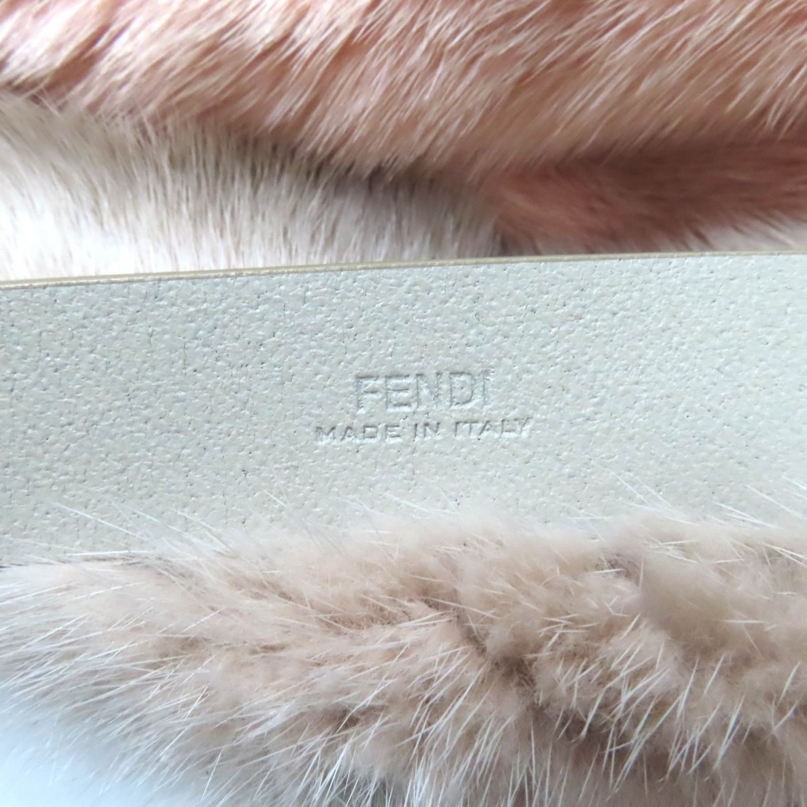 FENDI フェンディ