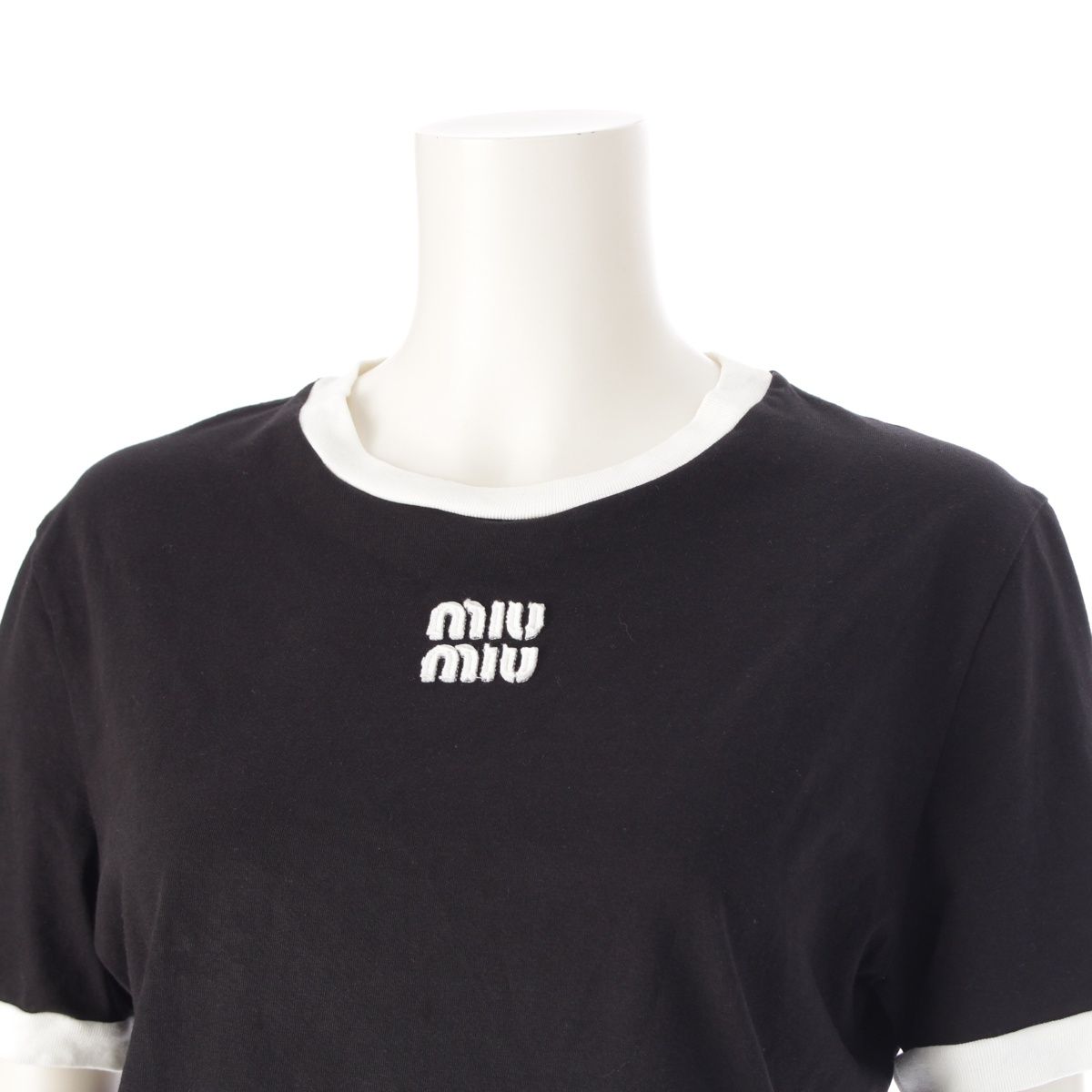 MIUMIU 半袖Ｔシャツ MJN522 ミュウミュウ 24年 コットンジャージー 刺繍ロゴ入り 半袖T