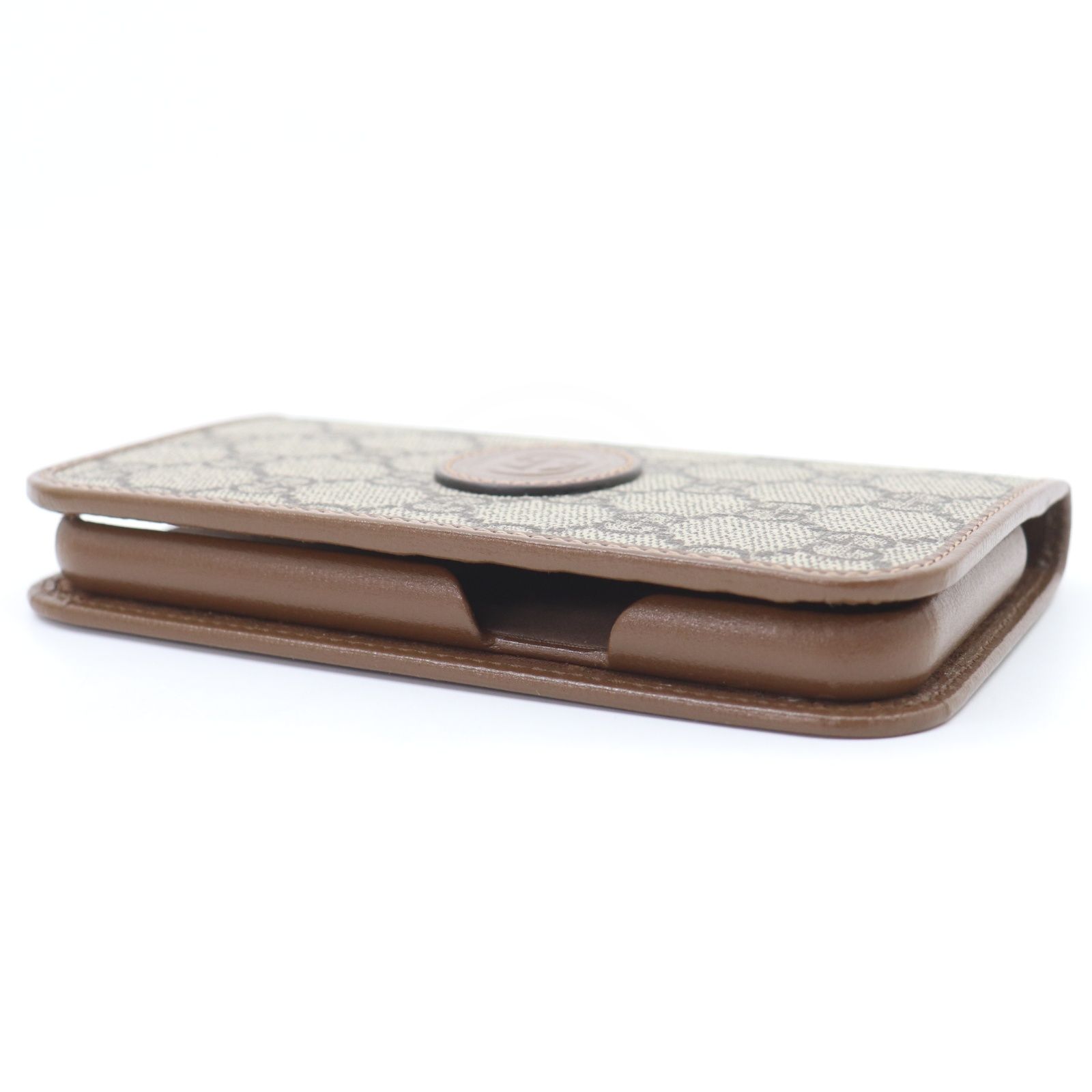 GUCCI　グッチ iPhone15 手帳型ケース ITBD4FN749W0 GUCCI グッチ インターロッキング iPhone15