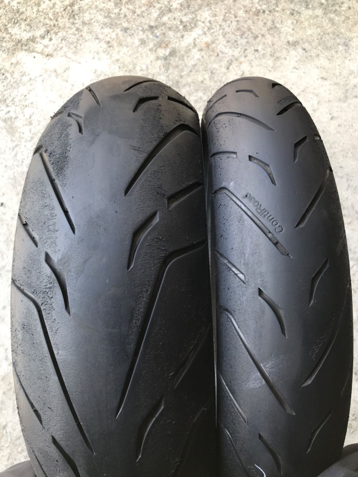 コンチネンタル　コンチロード　前後セット コンチネンタル コンチロード 前後セット 120/70ZR17 180/55ZR17