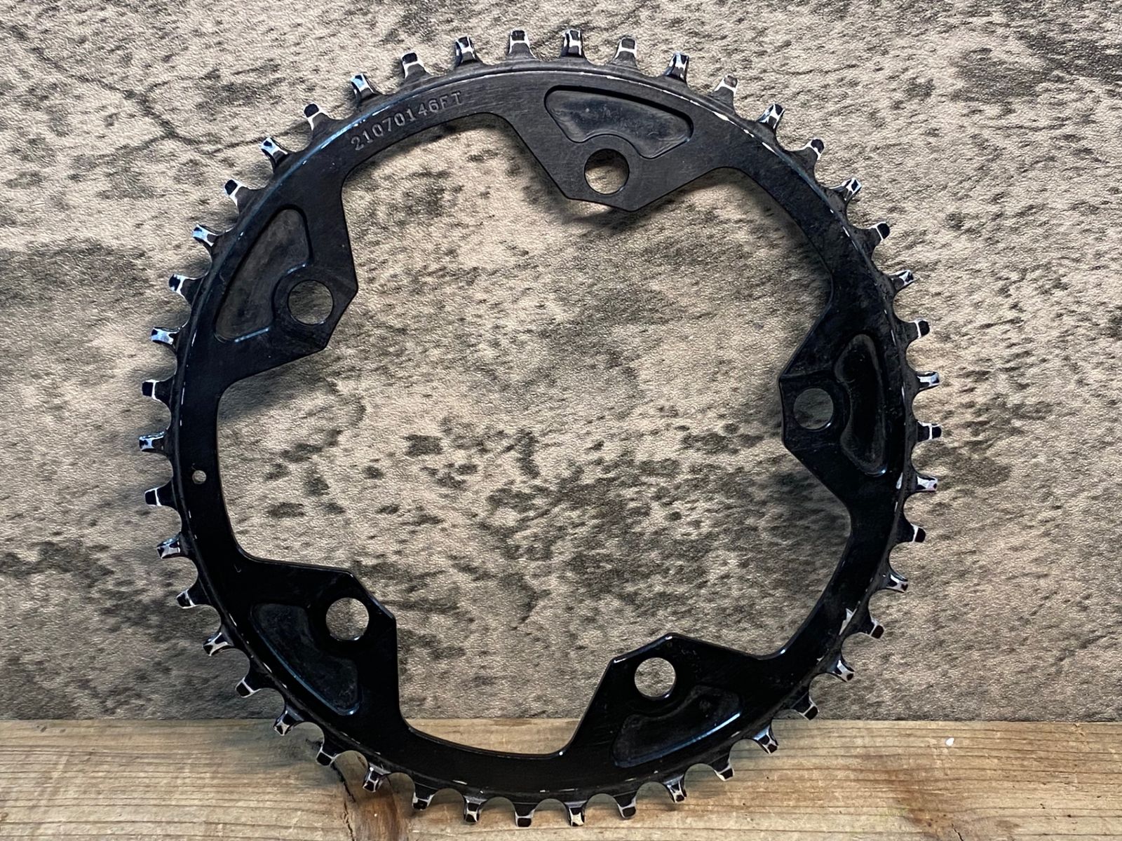 IM087 ウルフトゥース WOLF TOOTH ナローワイドチェーンリング 46T