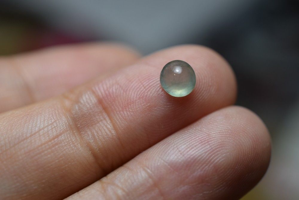 ミャンマー産 A貨 本翡翠 ルース ジェダイト R23-44 ミャンマー産 天然 A貨 本翡翠 ルース 硬玉 ジェダイト - メルカリ