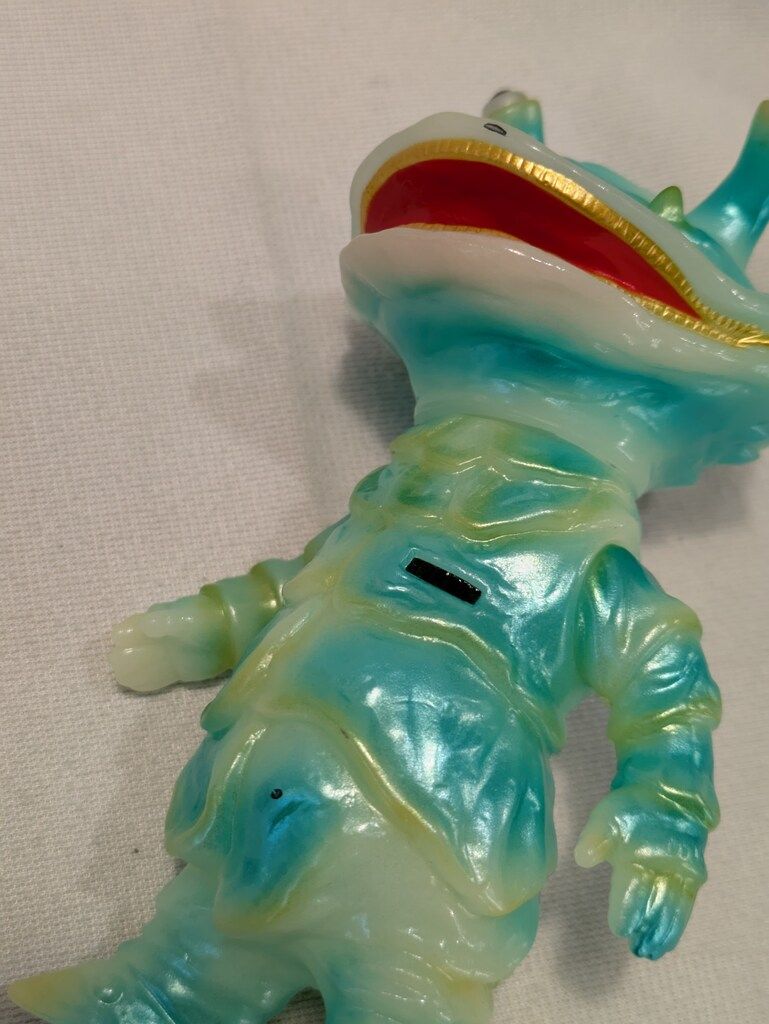 MAXTOY ミニソフビ怪獣倉庫シリーズ 円谷プロ カネゴン 蓄光成型