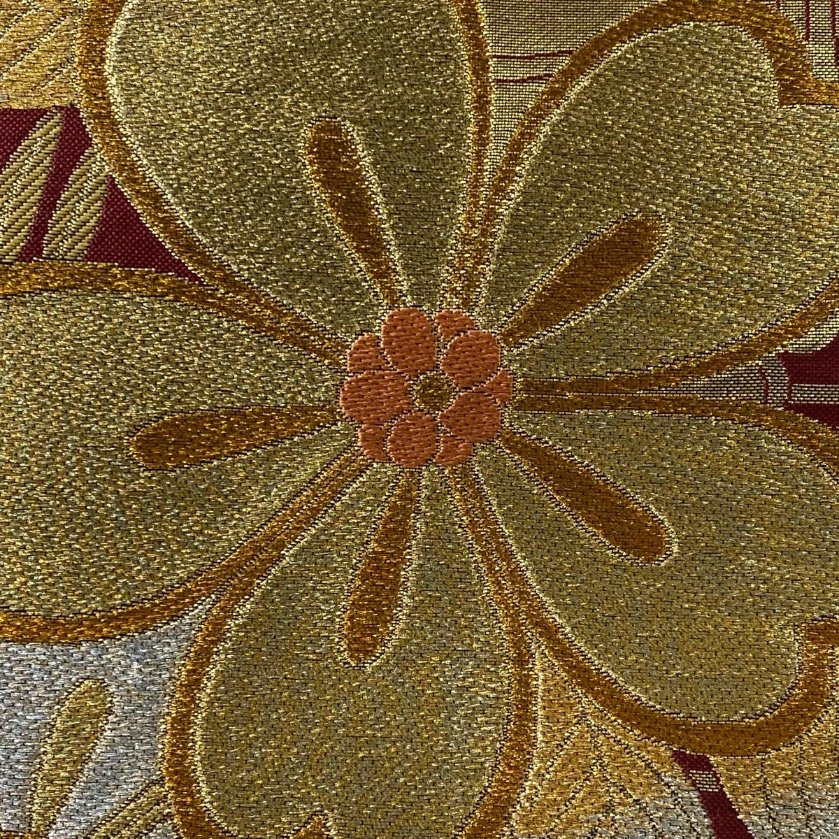 袋帯 美品 秀品 桜 葉柄 箔 金銀糸 えんじ色 六通 正絹 【中古
