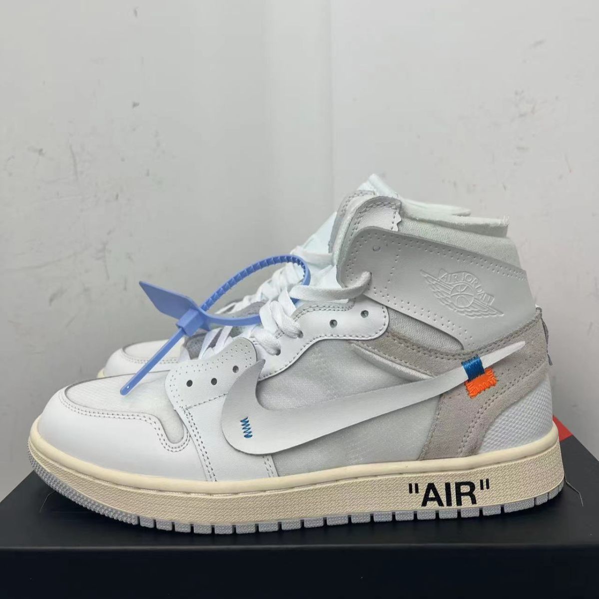 新品未使用ナイキ OFF-WHITE x Jordan Air Jordan 1 High White ten tenスニーカー