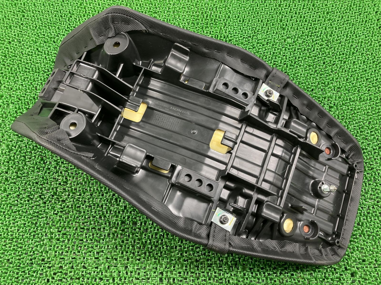 グロム シート K26 ホンダ 純正  バイク 部品 JC61 GROM 綺麗 良品 ノーマル戻しに 車検 Genuine:22219595