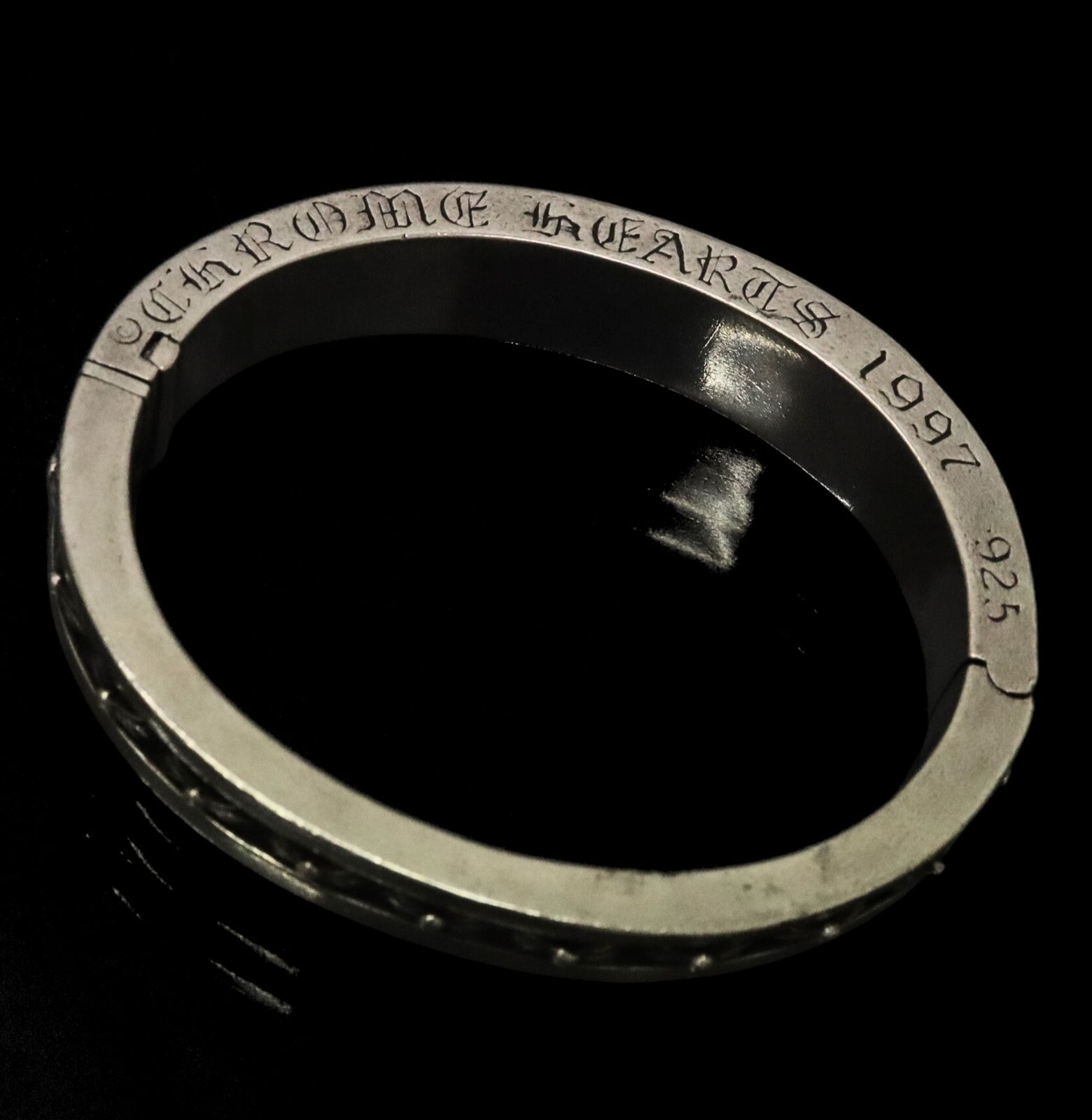 CHROME HEARTS 銀座店 クロムハーツ ナローVバンド CHプラス バングル