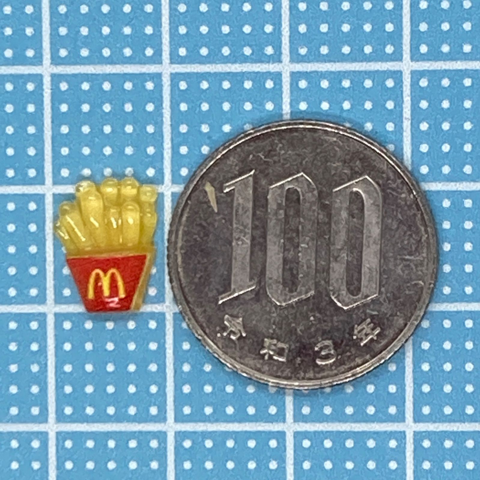 マクドナルド - マクドナルド ポテト🍟ネイルパーツ 5点1セット