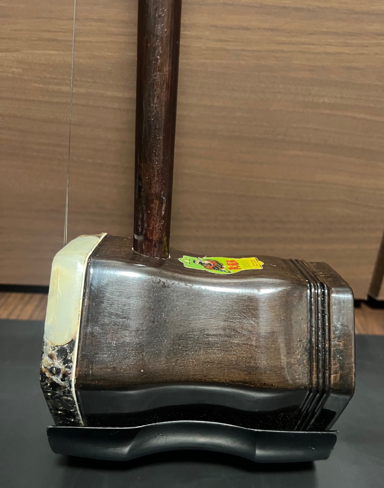 二胡 敦煌牌 上海民族楽器 胡弓 南胡 弦楽器 ハードケース付 中国 二胡 敦煌牌 上海民族楽器 胡弓 南胡 弦楽器 ハードケース付 中国