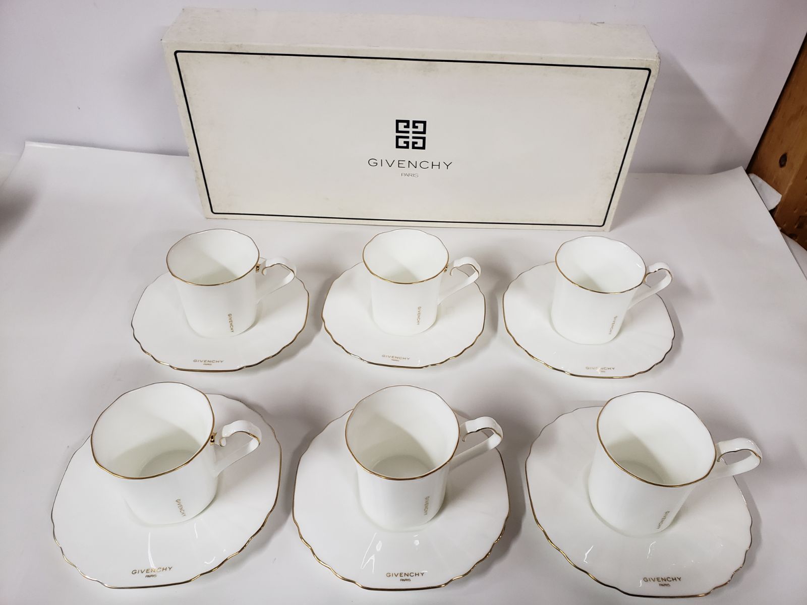 GIVENCHY コーヒーカップ&ソーサー 6客セット - メルカリ