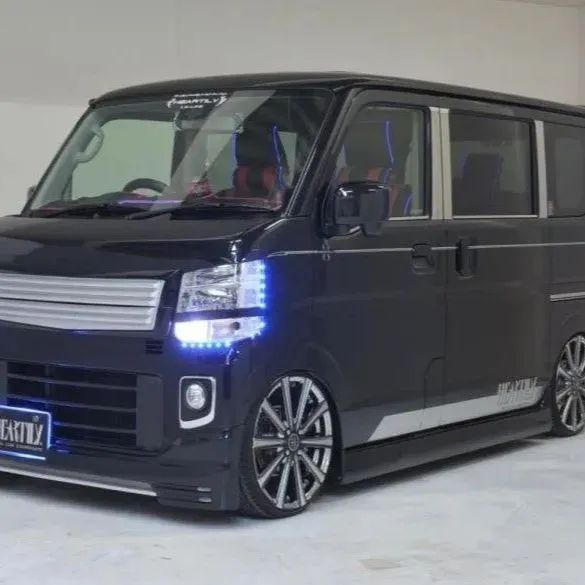 モッズ エブリィ バン エブリー エブリイ DA17V フロントグリル HEARTILY LSLINE SUZUKI EVERY VAN エブリイバン ワゴンルック ショートバンパー DA17V OAM2024 -  大阪オートメッセ2024