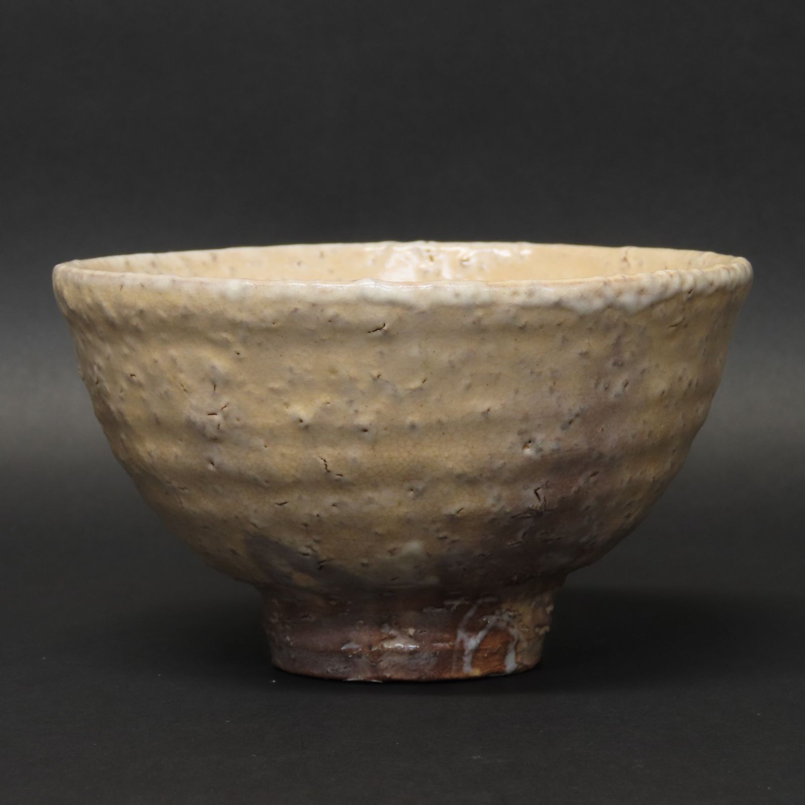 萩焼 茶碗 茶道具 抹茶碗 晴雲山窯 初代 茶道具 古萩  2007 0186 美品 岡田裕 真作保証 萩焼 晴雲山窯 茶道具 抹茶碗 在銘