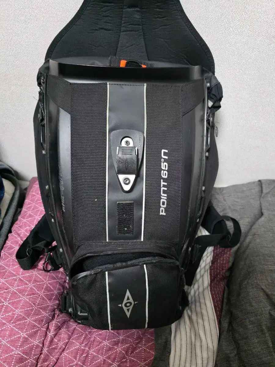 POINT 65N ブラック バックパック