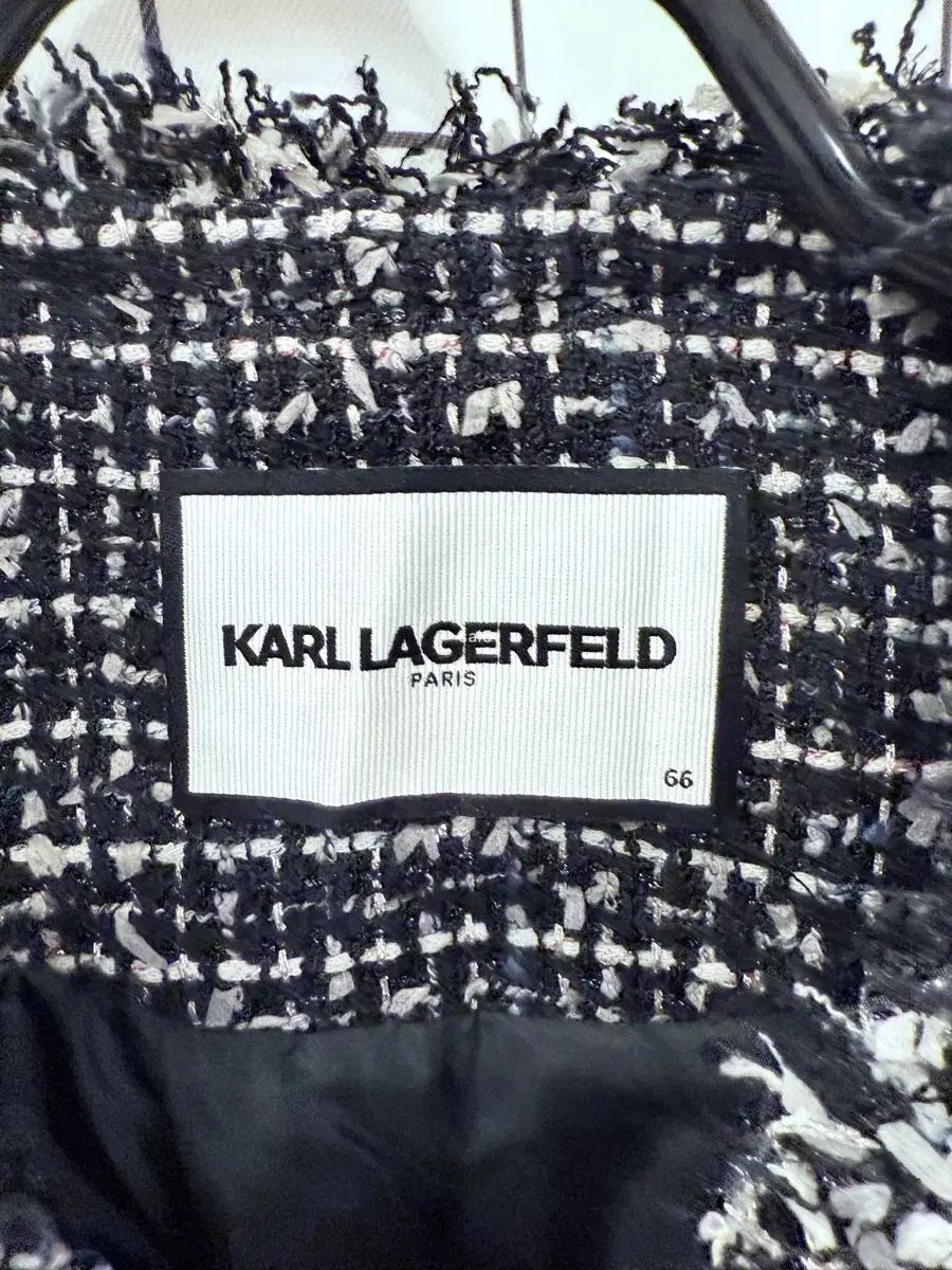 カールラガーフェルド ツイード