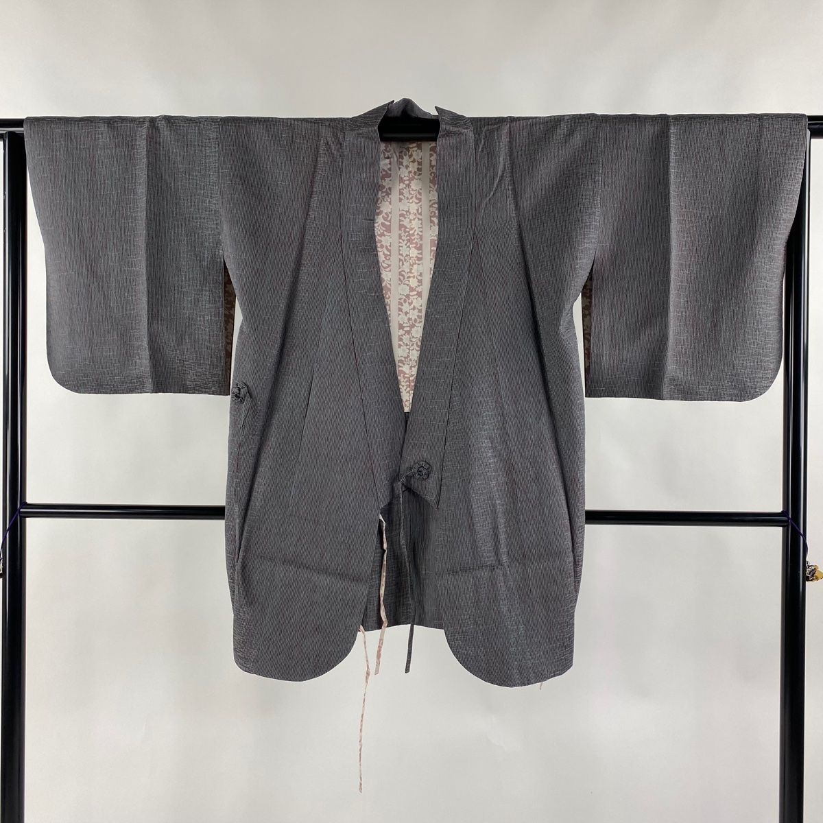 道行 身丈126cm 裄丈68cm L 和装コート 角衿 壺だれ 灰色 正絹 逸品 