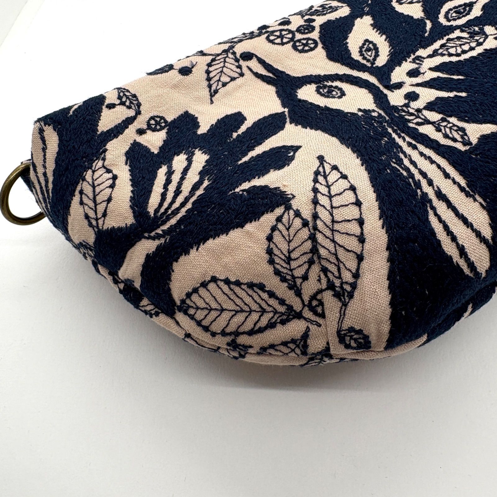 黒*こ様 コヤンイサムチョン　バミちゃん　 スマホショルダー 黒*こ様 コヤンイサムチョン バミちゃん スマホショルダー