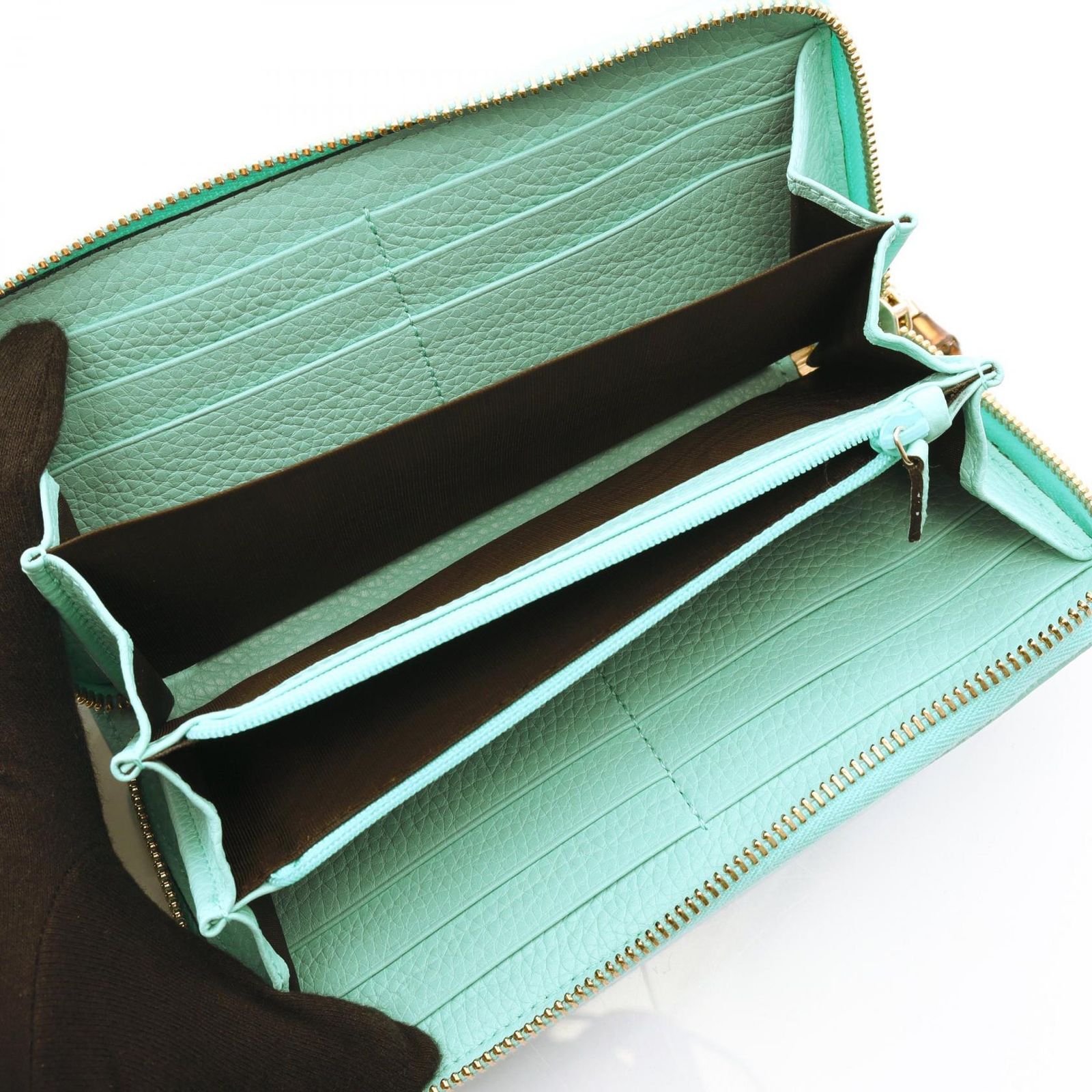 ラウンド長財布