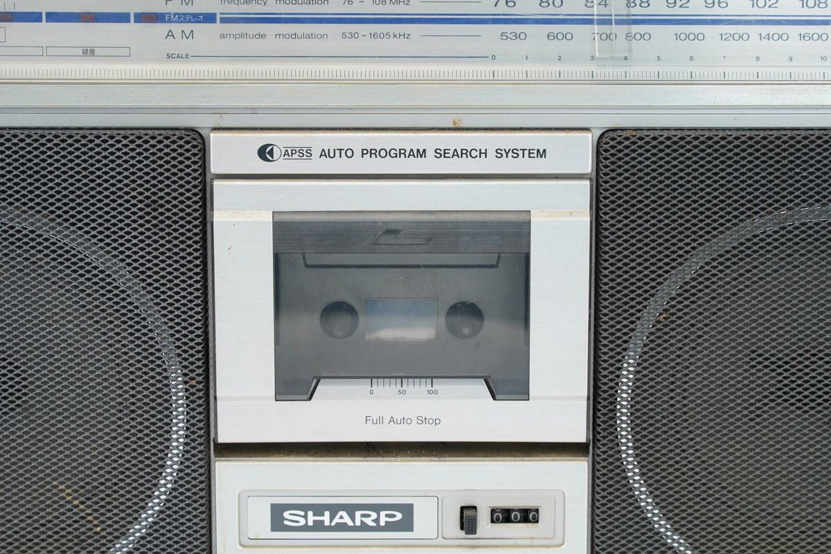 9.16 △ SHARP ラジカセ THE SEARCHER GF-228ST - メルカリ