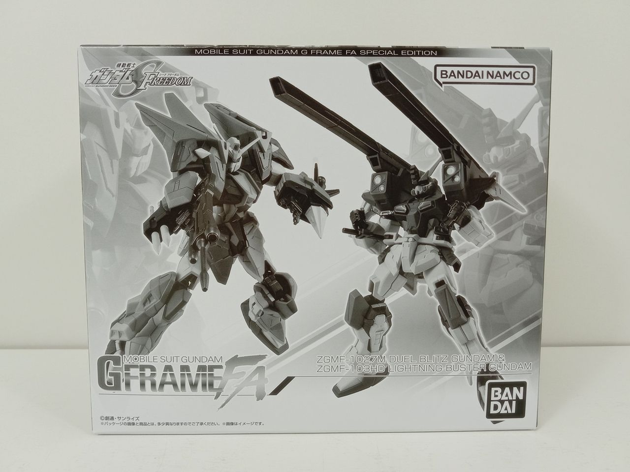 中古 フィギュア 機動戦士ガンダムSEED デュエルブリッツガンダム＆ライトニングバスターガンダム GフレームFA 2024年製 プレミアムバンダイ限定 【715】 Amazon.co.jp: GフレームFA デュエルブリッツガンダム