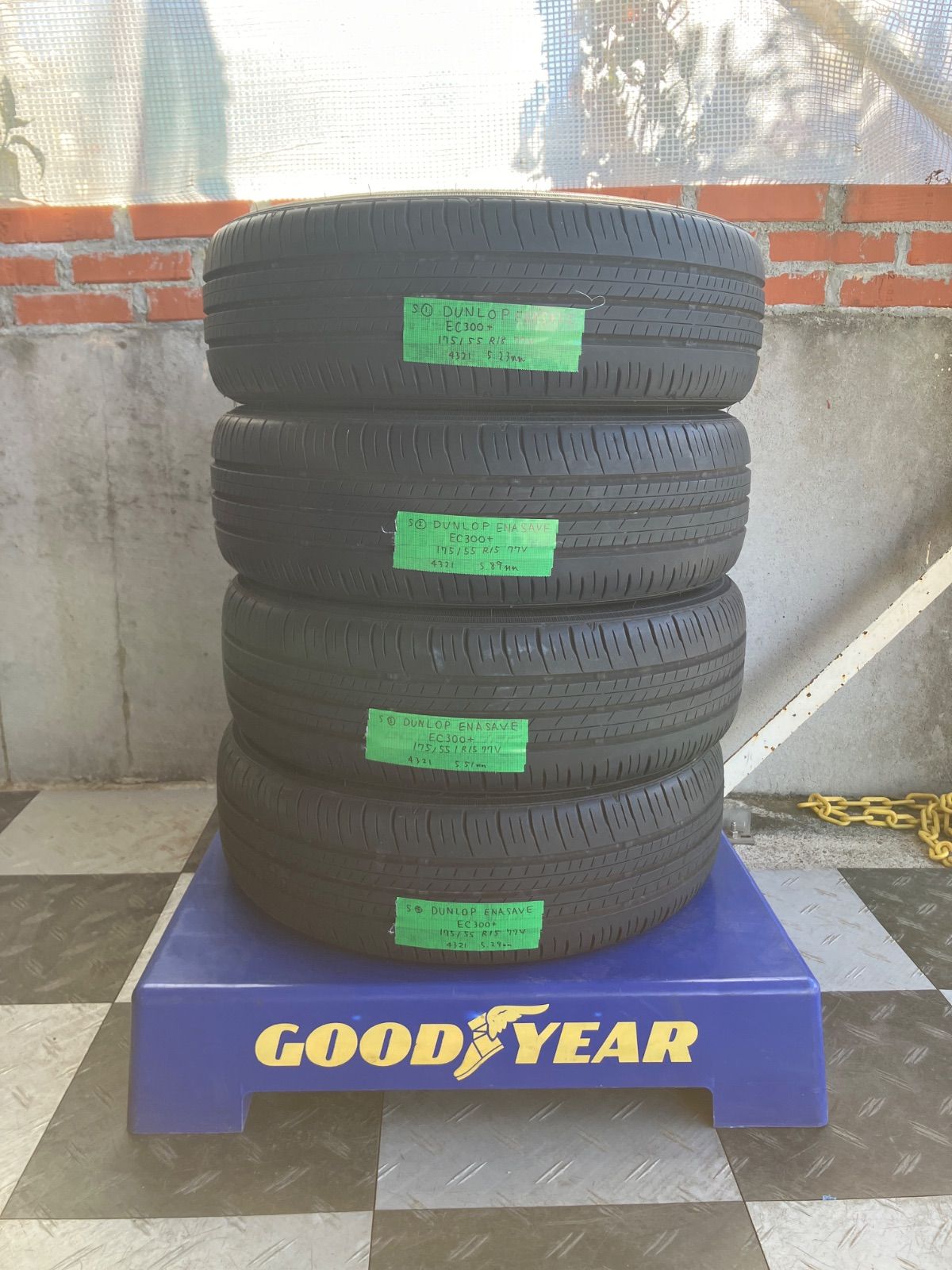 送料込み］ 175/55 R15 2021年製 DUNLOP ENASAVE EC300+ ダンロップ