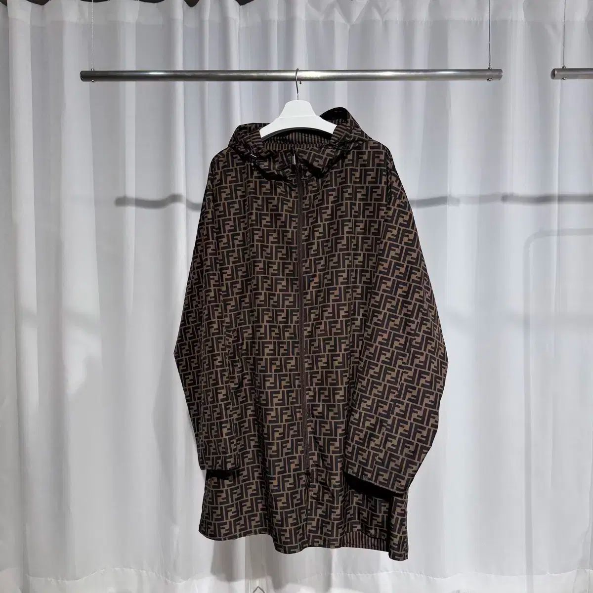 FENDI FF モノグラム リバーシブル ロング ウィンドブレーカー