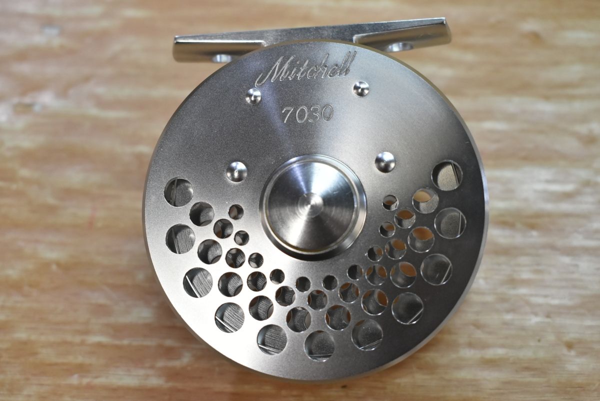 ミッチェル 7030 シルバー フライリール MITCHELL ニジマス トラウト フライ 釣り 等に