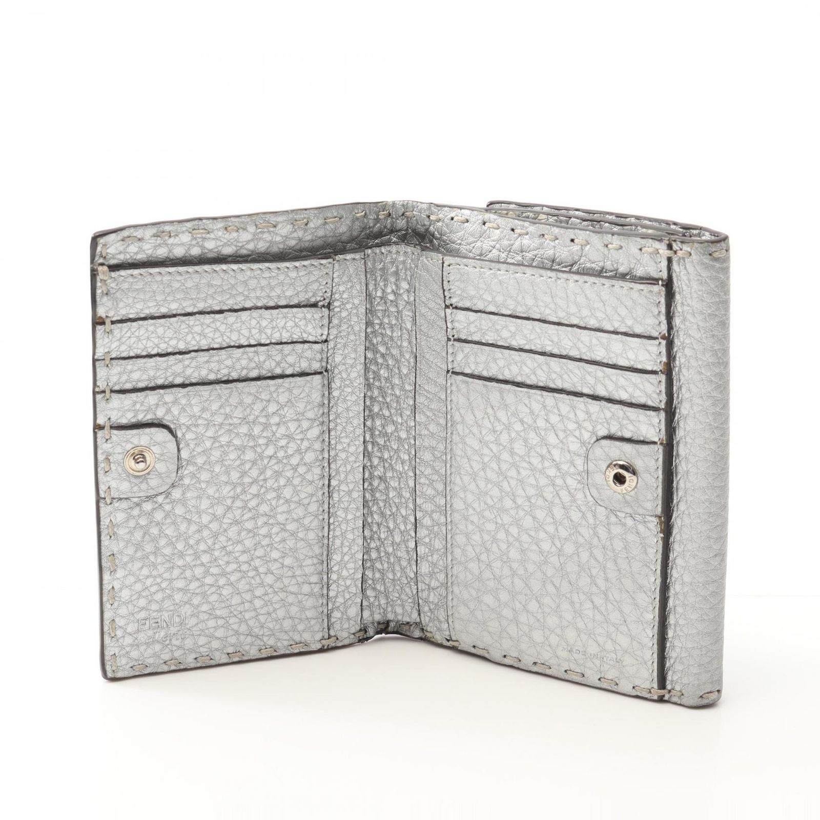 フェンディ FENDI