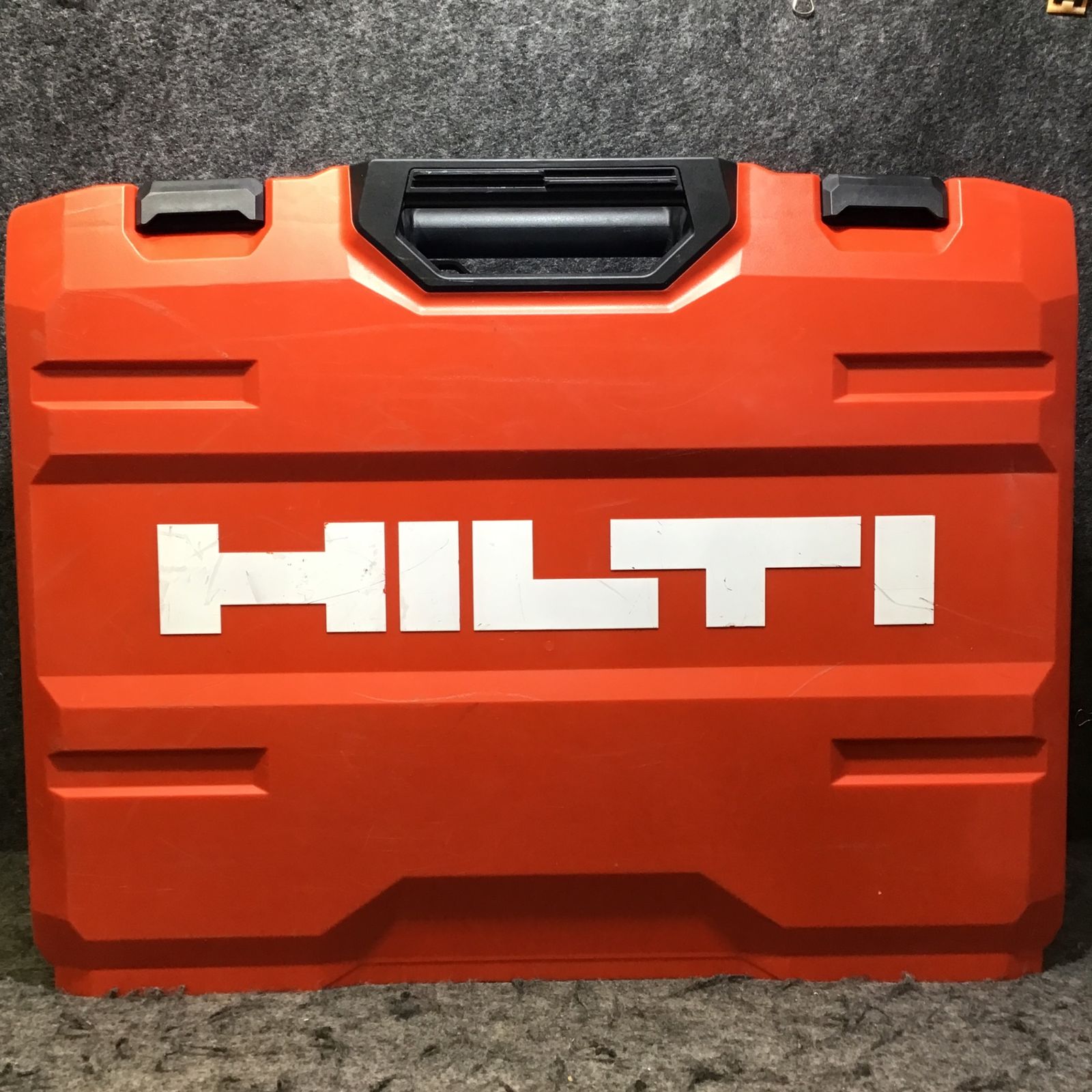 中古品】ヒルティ(Hilti) 充電式ロータリーハンマー TE30-A36 T2 中古品】ヒルティ(Hilti) 充電式ロータリーハンマー TE30-A36 T2