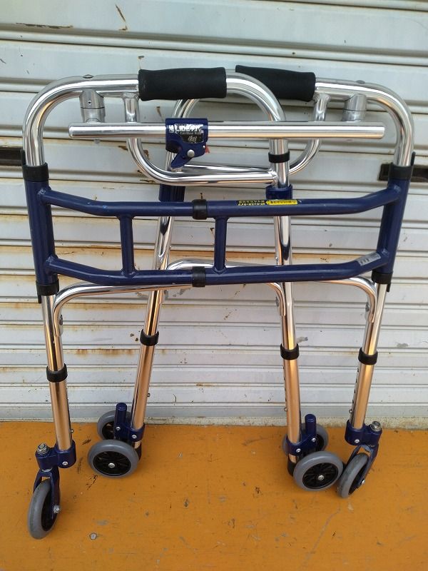 介護用品】歩行器 スライドフィット H-0194W 歩行車 スライドフィット